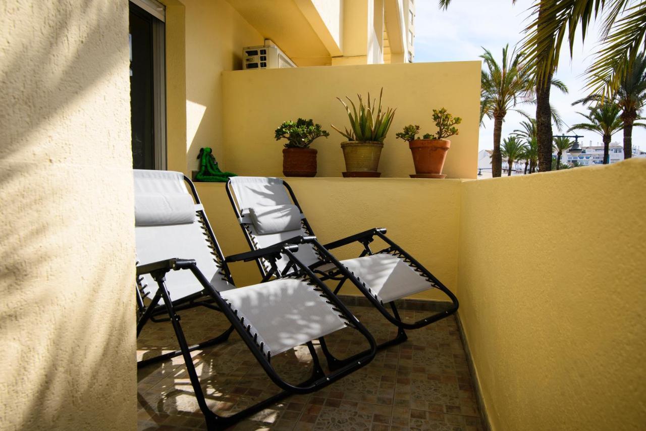 Appartement Palmeras Puerto Paraiso エステポナ エクステリア 写真